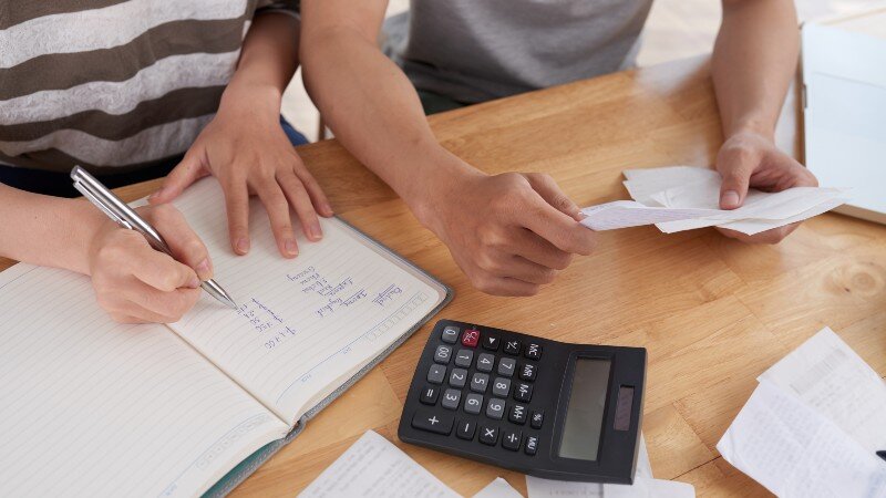 Reunificar deudas con hipoteca: la solución 🏠 para tus problemas financieros.